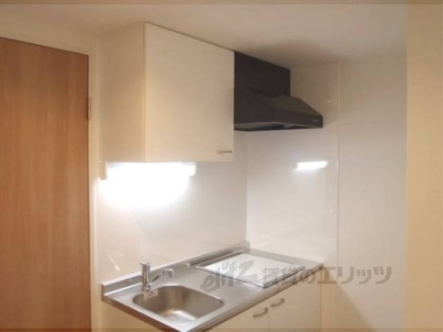 キッチン　上部収納