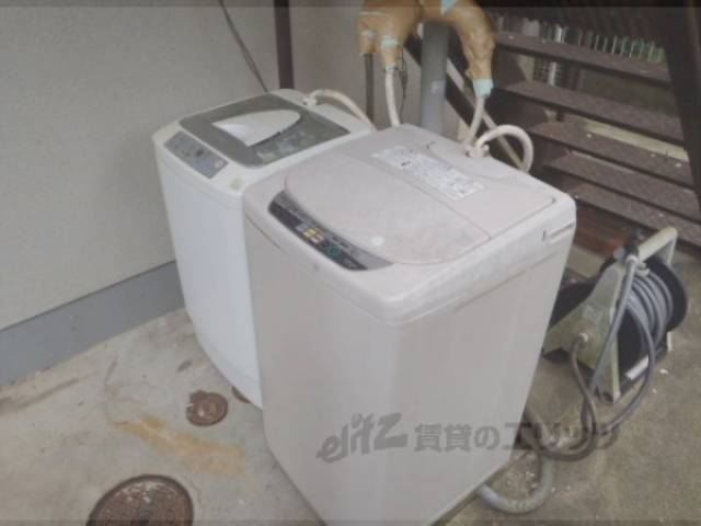 洗濯機置場　共用　洗濯機