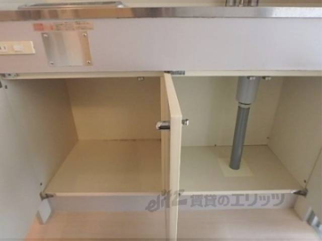 キッチン　下部収納