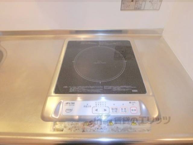 キッチン　コンロ