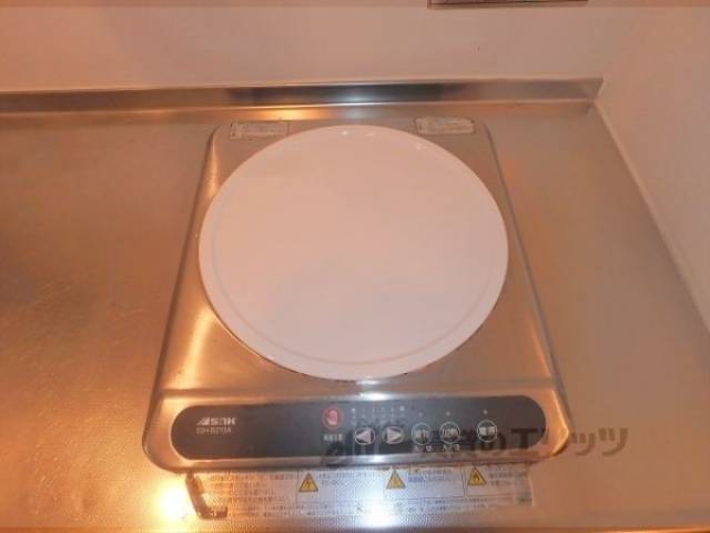 キッチン　電気コンロ