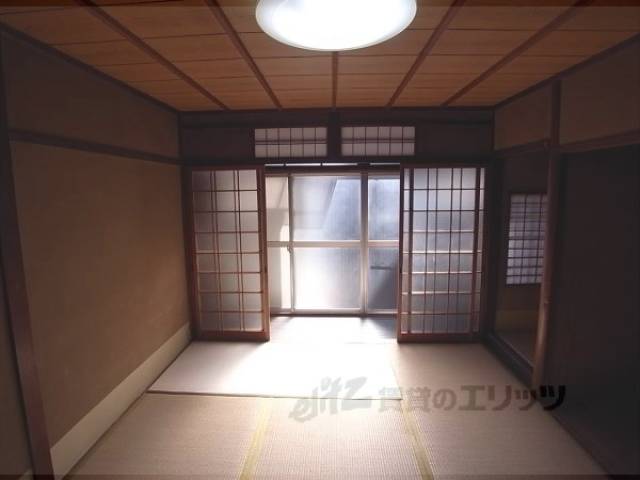和室　1Ｆ　綺麗なお部屋です。