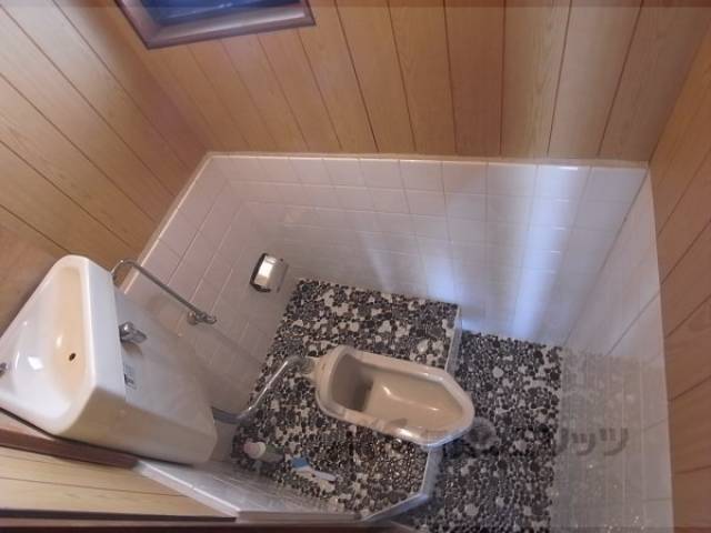 トイレ　1Ｆ　綺麗トイレです。和式です。