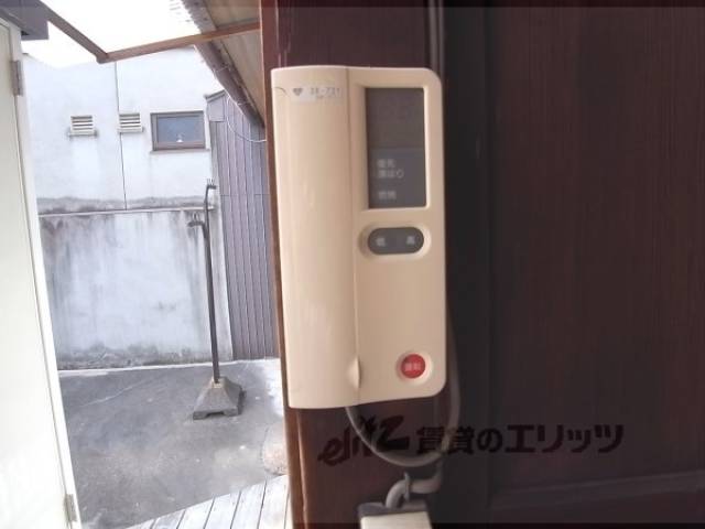 給湯器リモコン。