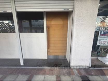 客側玄関