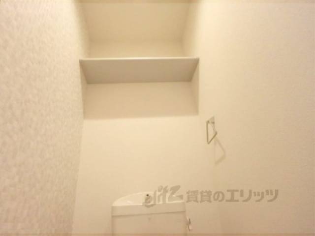 トイレ　トイレ収納