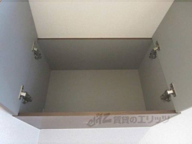 洗濯機置場　上部収納