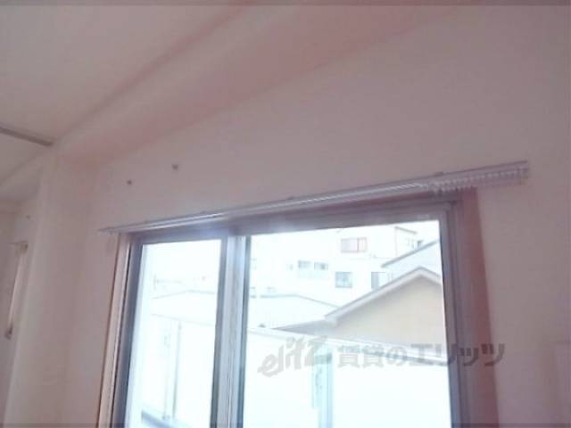 カーテンレール