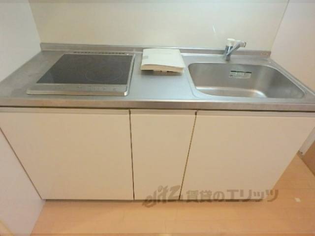 キッチン　キッチン下収納