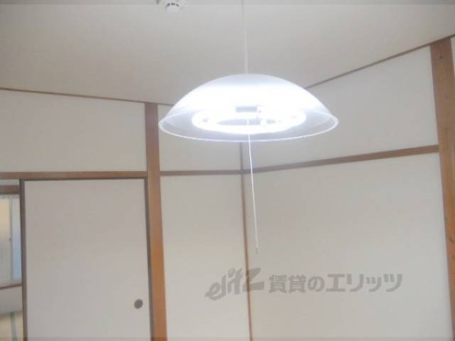 和室　照明