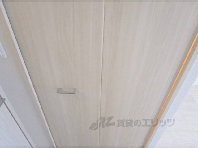 収納　エアコン