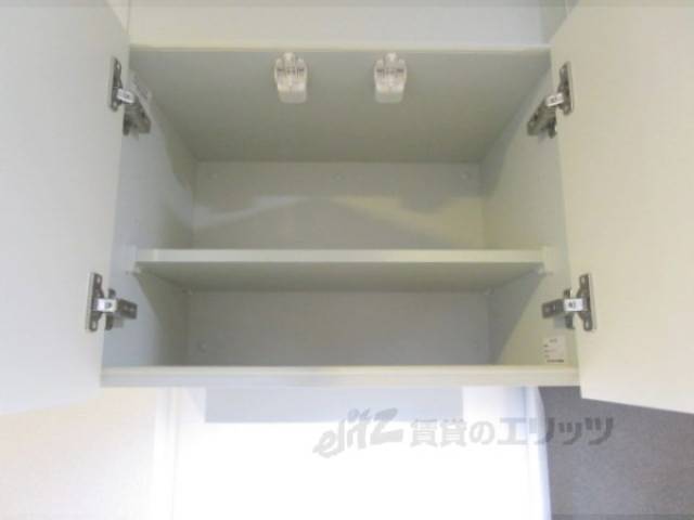 キッチン　上部収納