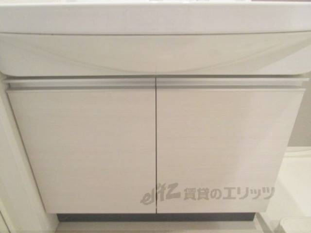 洗面所　下部収納