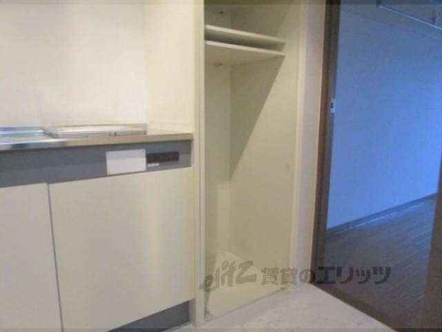 冷蔵庫置場