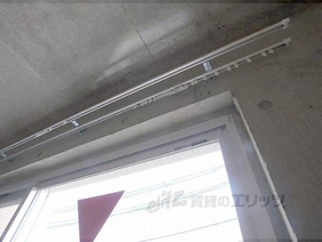 カーテンレール