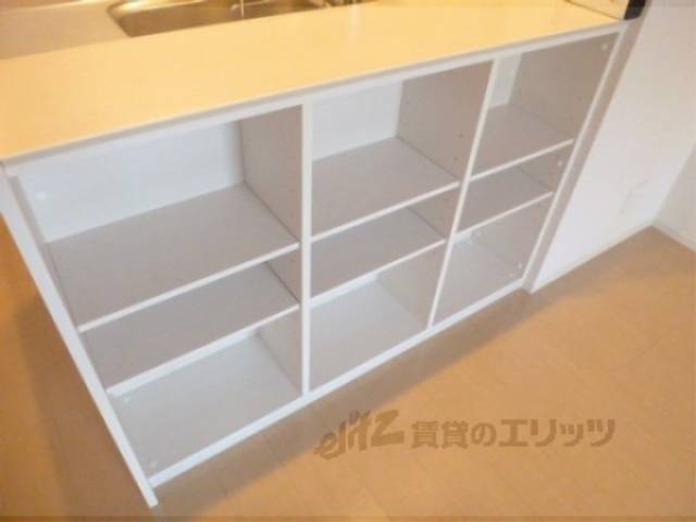 収納　カウンター収納