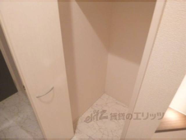 収納　廊下収納