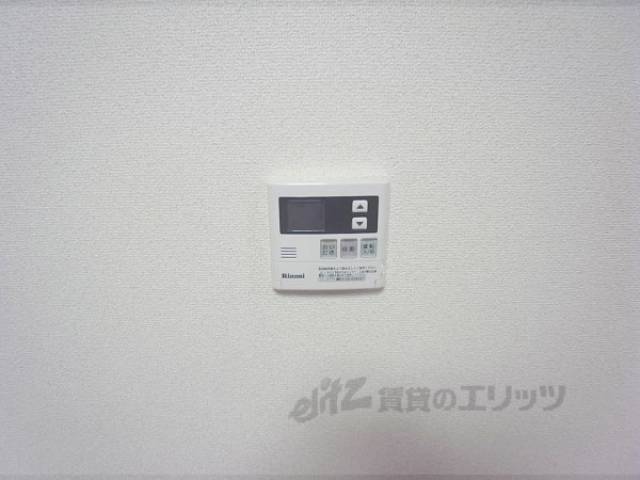 給湯器リモコン　２階