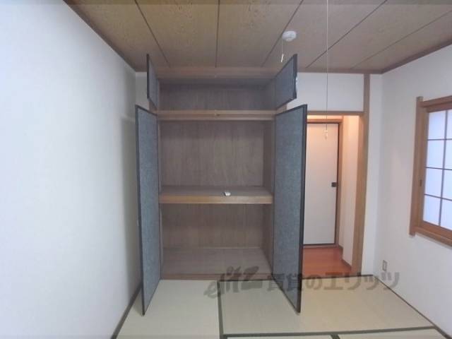 和室　２階東