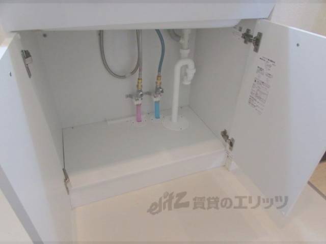 独立洗面台