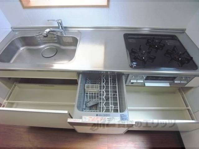 キッチン　収納