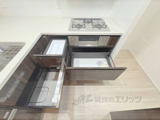 キッチン　収納