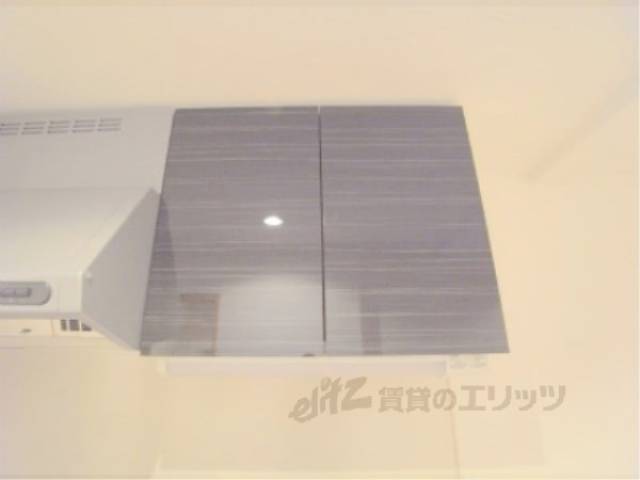 収納　キッチン上部収納
