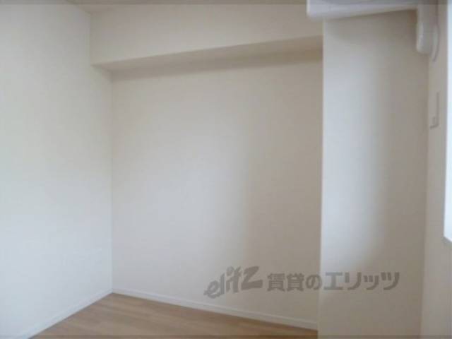 洋室　5帖