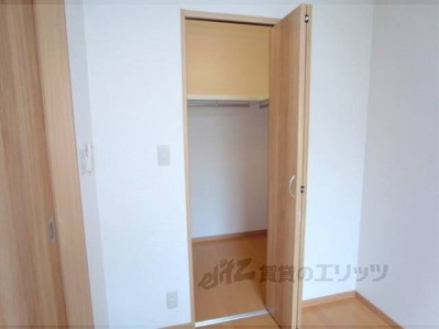 収納　洋室収納