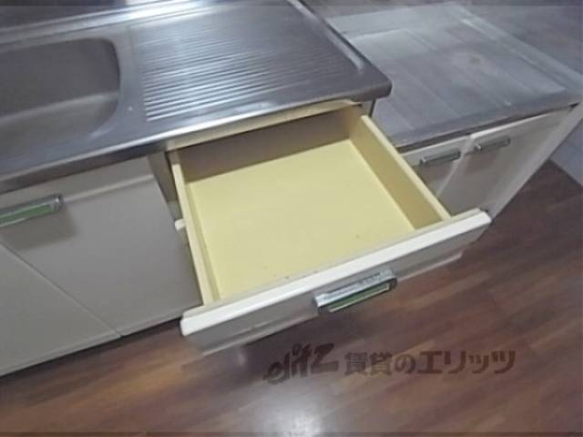 キッチン　収納