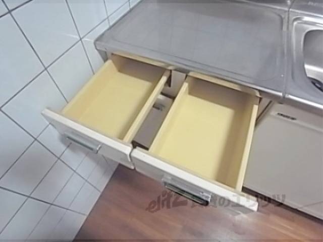 キッチン　収納