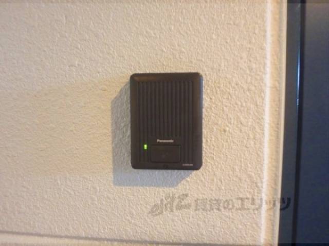 玄関　インターホン