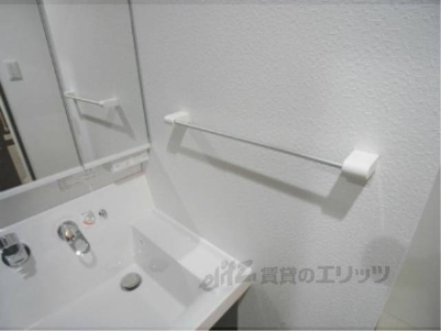 洗面所　タオルかけ