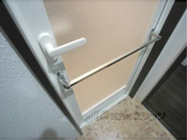 風呂　タオルかけ