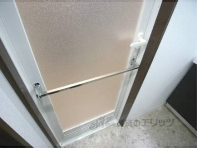 風呂場タオルかけ