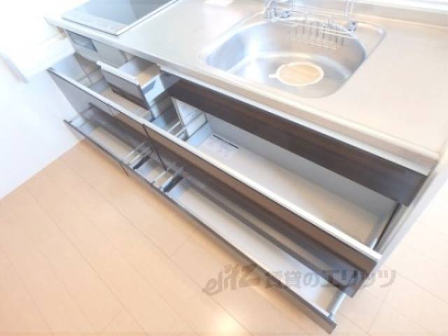 キッチン　収納