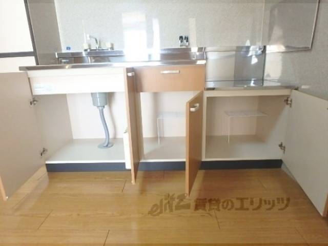 キッチン　下段収納