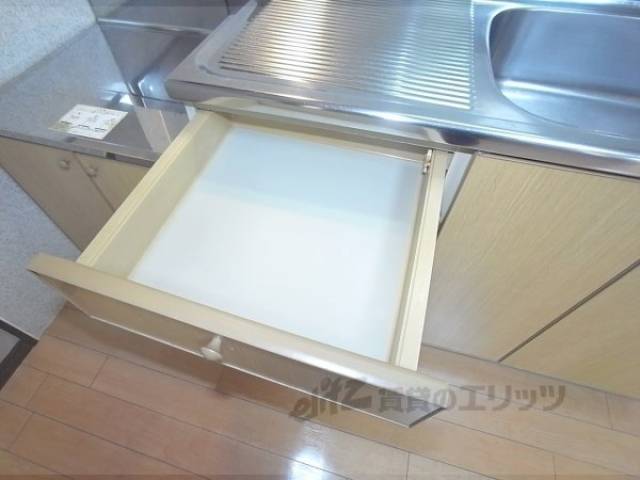 キッチン　収納