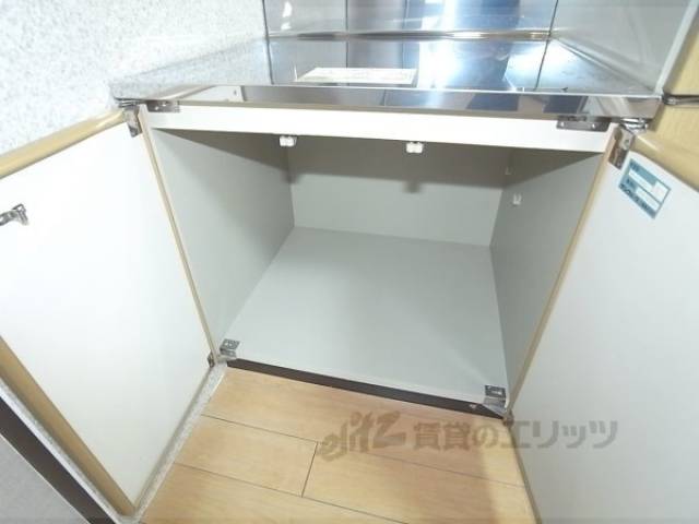 キッチン　収納