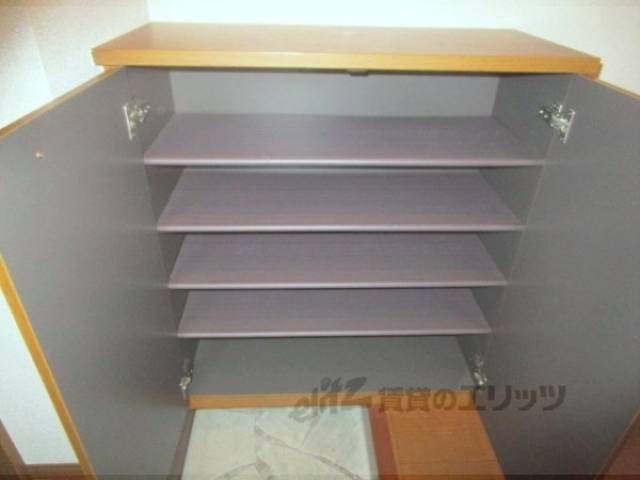 下駄箱　廊収納