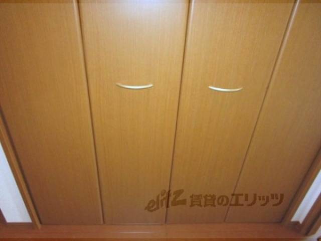 収納　廊下収納