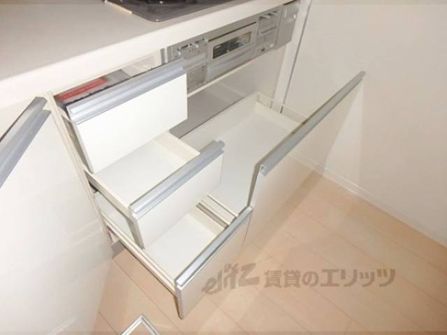 キッチン　収納