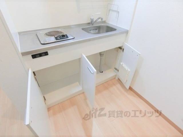 キッチン　キッチン下部収納