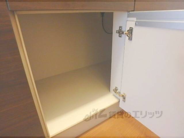 キッチン　下部収納