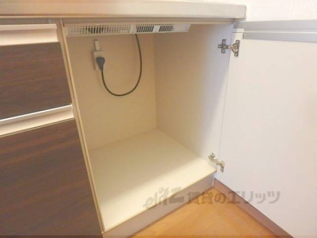 キッチン　下部収納