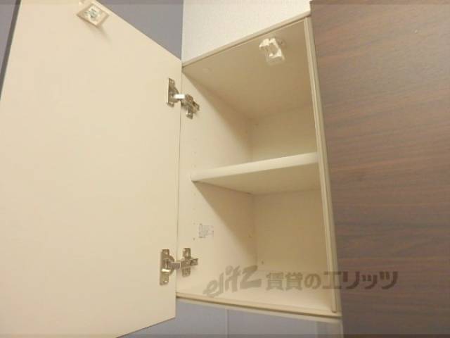 キッチン　上部収納