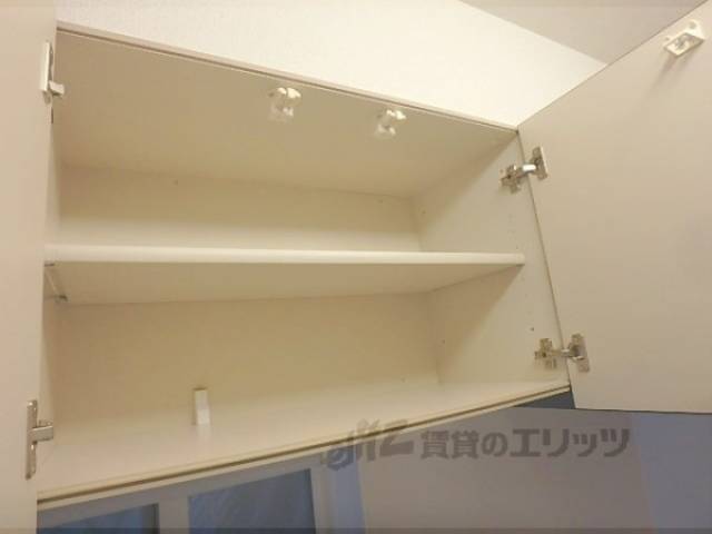 キッチン　上部収納