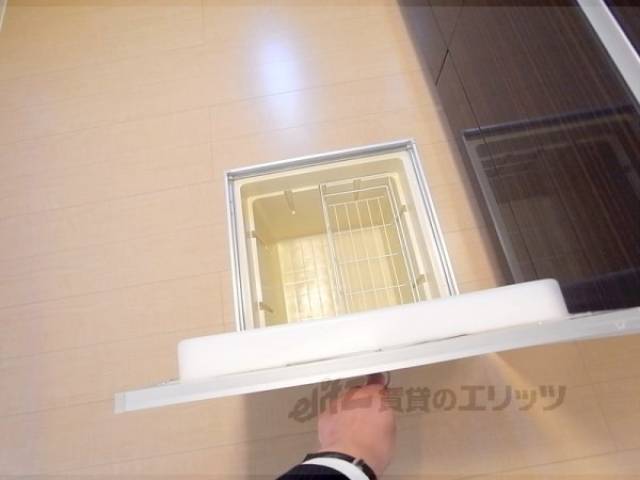 収納　床下収納