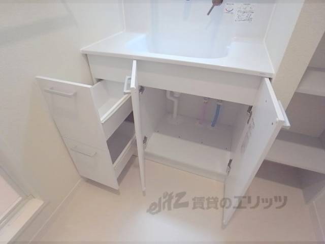 洗面所　収納