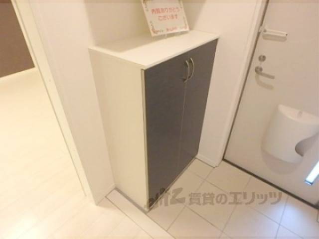 下駄箱　下部